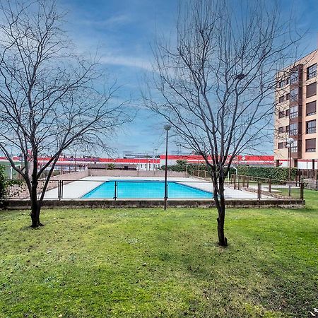 Apartamento Wanda Ifema Con Parking Y Piscina Madrid Luaran gambar
