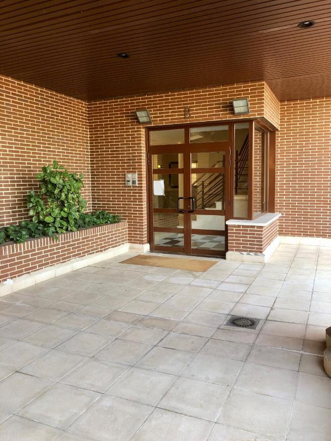 Apartamento Wanda Ifema Con Parking Y Piscina Madrid Luaran gambar
